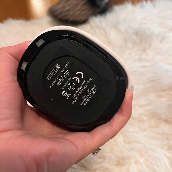 Electric diptyque air diffuser - Picture 2 of 2